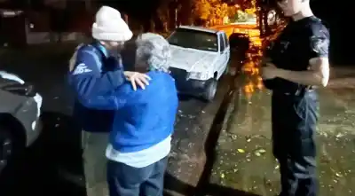 Un hombre de 73 años se perdió en Posadas y la Policía lo reunió con su pareja