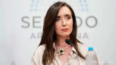 Villarruel aterriza en San Juan con una agenda minera que sorprende a todos