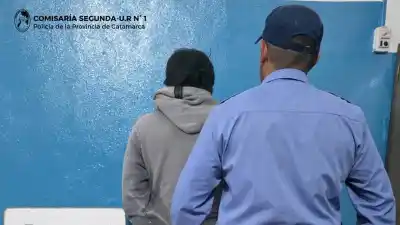 Atacó a su hermano con un caño de metal y terminó aprehendido en Catamarca