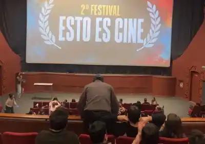 Ocho cortos de tres minutos llegaron al cine, pero el premio no fue lo que esperaban