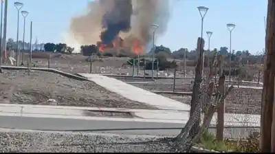 Otro foco ígneo en San Martín: bomberos combaten el fuego en una finca y la zona está en alerta