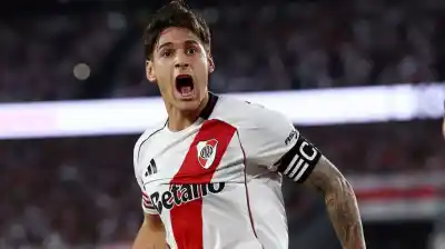 Recibió dos ofertas y se va: el plan relámpago de River para reemplazarlo antes del cierre
