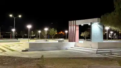 Una plaza de 9 de Julio cambió por completo, pero el detalle que más sorprende está en un rincón