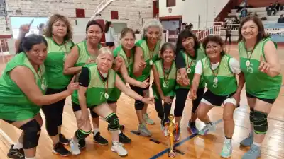 Casi tres décadas juntas en la cancha y el título que las hizo llorar de emoción
