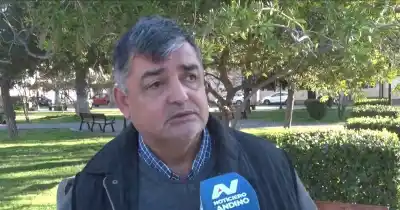 Se plantaron en la plaza y llevaron un reclamo directo a Casa de Gobierno