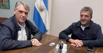 Se reunió con Massa y ahora impulsa un frente que frene a Milei