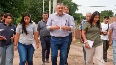 El intendente Nediani recorrió un barrio bandeño y los vecinos le plantearon un problema inesperado
