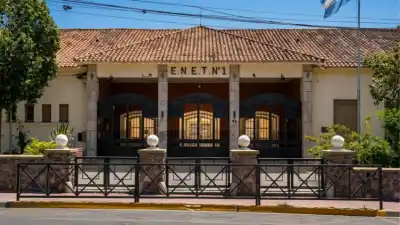 Preinscripción en la ENET N.º 1: un examen eliminatorio define el ingreso