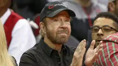 Adiós a una leyenda: la conmovedora despedida que reveló el lado más íntimo de Chuck Norris