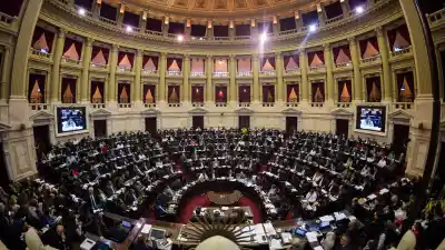 Tres votos tucumanos que la Casa Rosada necesita torcer antes del 9 de septiembre