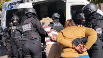 Diez detenidas ya no están en la Brigada Femenina: a dónde las llevaron