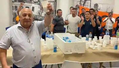 Le reclamó un audio con dos pedidos insólitos y terminó en el banquillo