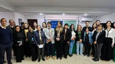 Capacitaron a empleados de la Defensoría en una app que cambia la forma de hacer trámites
