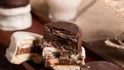 Un alfajor gigante y 18 productores: la propuesta degustativa que llegará a Viedma