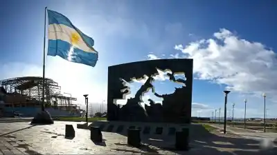 Ex combatientes y ambientalistas van a la Justicia para frenar un proyecto petrolero en Malvinas