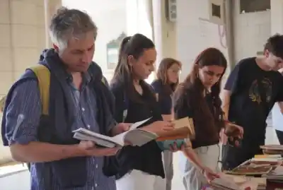 Una feria con libros a precio regalado en Paraná: cuándo y dónde