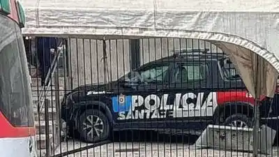 Un patrullero aceleró en plena Guardia del Cullen: el relato de los testigos sobre el impactante choque
