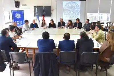La UNCo y otras siete universidades se cruzan por primera vez en Chile: lo que se viene