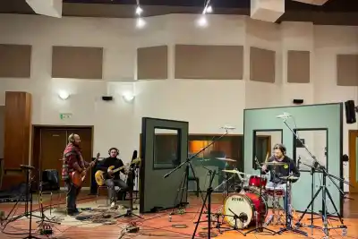 Una comunidad huarpe grabó canciones sagradas en un estudio de San Luis