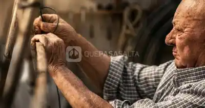 Aportaron toda su vida con buenos sueldos y al jubilarse se toparon con un tope inesperado