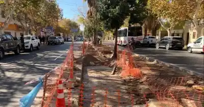 El boulevard de Córdoba quedó más angosto de lo prometido y la oposición buscará explicaciones