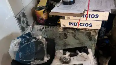 Lo atraparon de madrugada en una casa de Chimbas y hallaron un arsenal oculto