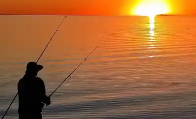 Dos provincias se unen para controlar el lago: qué cambia para los pescadores