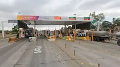 Un cambio en la autopista Santa Fe-Rosario te hará cruzar los peajes sin frenar: cómo será la transición