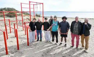 Madryn sumó un nuevo parque de calistenia en la costa: la apuesta que une deporte y turismo