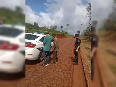 Lo buscaban desde hacía días y apareció en una avenida de Azara junto a un hombre de 32
