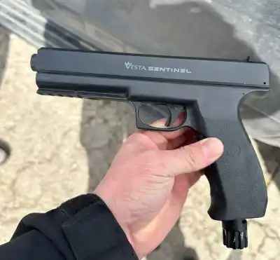 Maniobra en la Ruta 35 terminó en pelea, tres demorados y un arma secuestrada