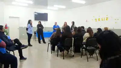 Estudiantes de Trabajo Social salieron a terreno: así fue su paso por los centros de salud
