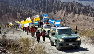 Peregrinos de la Puna denuncian que usan su nombre para vender paquetes y preservan su espíritu