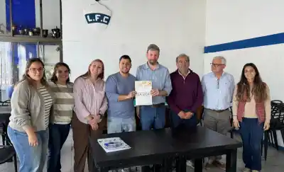 Más de $56 millones para que dos clubes de Larroudé dejen atrás la penumbra