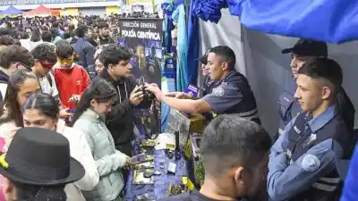 La Policía abrió sus puertas a los estudiantes y mostró una faceta distinta