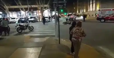 Un nuevo choque en una esquina que ya es dolor de cabeza: el semáforo que espera para ordenar el tránsito