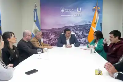 Ushuaia quiere una fecha del Gran Premio y ya mueve fichas con APITUR