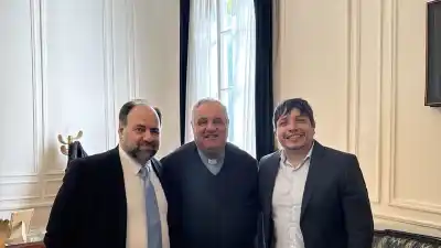 La visita del Papa a Córdoba y un guiño catamarqueño: el encuentro de Nóblega con el jefe de los obispos