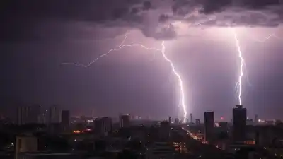 La noche se viene con tormentas en el AMBA: ráfagas y frío, el pronóstico hora por hora