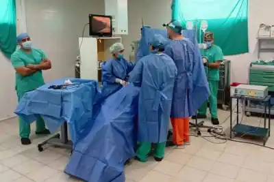 Siete cirugías de vesícula y una urgencia: el operativo que evitó viajes a más de 200 km
