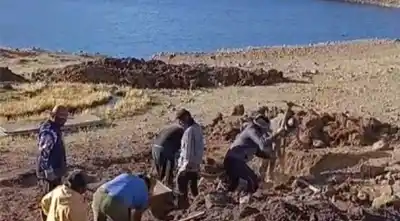 Una escuela del norte salteño recupera una costumbre que alimentaba a sus abuelos y hoy vuelve a las lagunas