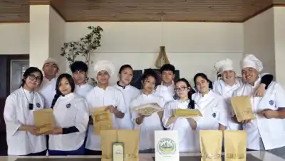 Rosa mosqueta y zapallo: la fórmula secreta de las pastas que crearon 16 estudiantes