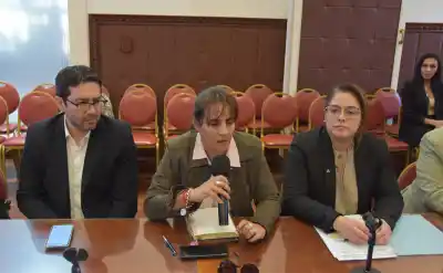La ministra de Educación fue citada a la Legislatura: qué preguntas le hicieron sobre los docentes marcados con asteriscos