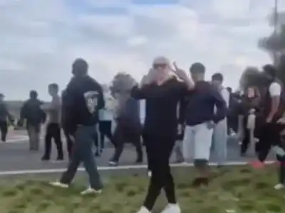Insultos y amenazas en plena protesta: el tenso cruce entre una empresaria y un periodista