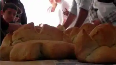 Un pueblo cordobés prepara su fiesta más esperada: pan casero y una sorpresa que no revelan