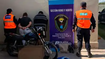 Operativo sorpresa en La Banda: Lo que encontraron en las casas dejó en evidencia una doble actividad ilegal
