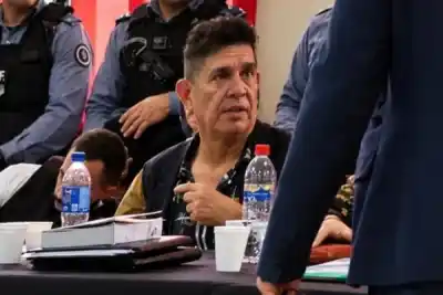El juicio por Loan arrancó con un giro inesperado: detuvieron al abogado de un acusado