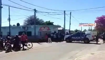 Se desvaneció en plena calle y murió antes de que llegaran los médicos