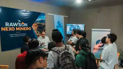 Más de 2.000 personas buscaron su futuro laboral en un solo lugar