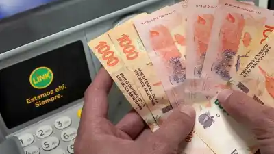 Salario mínimo: cuánto cobrarás cada mes y por qué el aumento no te alcanza